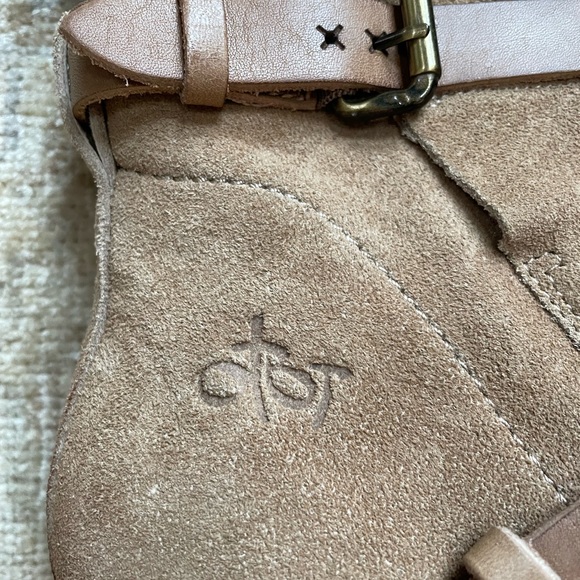 NEW Gorgeous OTBT Calamity Boots in gold. NWOT - Picture 2 of 9